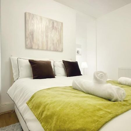 Urban Music Style Townhouse In Swansea City Center Екстериор снимка